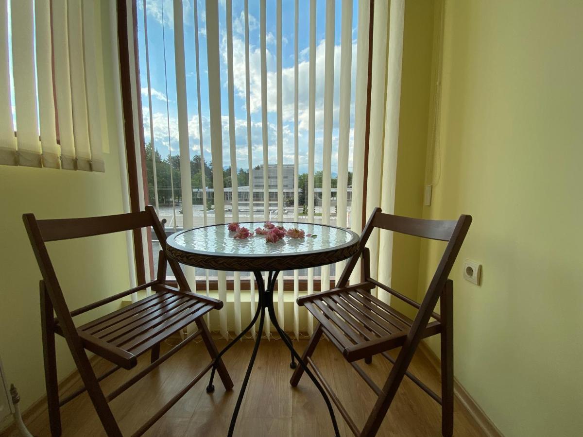 Family Hotel Kavrakovi Pavel Banya Εξωτερικό φωτογραφία